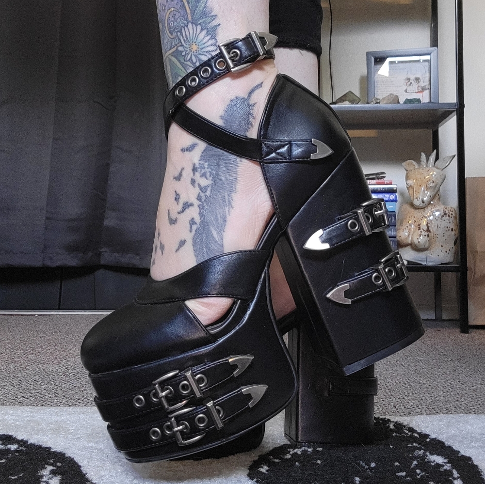MOVING SALE Lamoda Dangerous Platform Heels